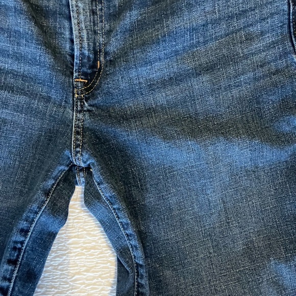 GAP Women's Medium Blue Straight Denim Jeans Mid Rise - Picture 3 of 10